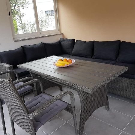 Relax Zone III Apartment Malinska Bagian luar foto