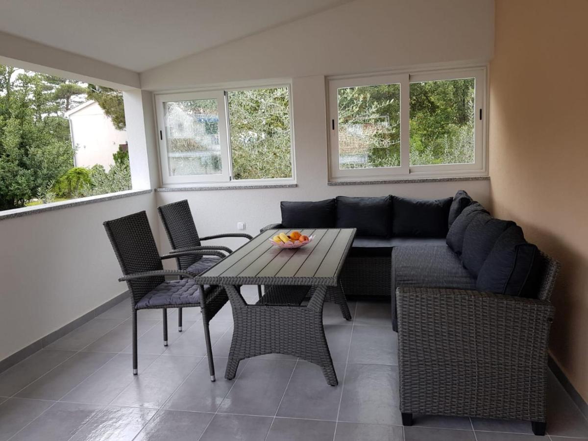 Relax Zone III Apartment Malinska Bagian luar foto