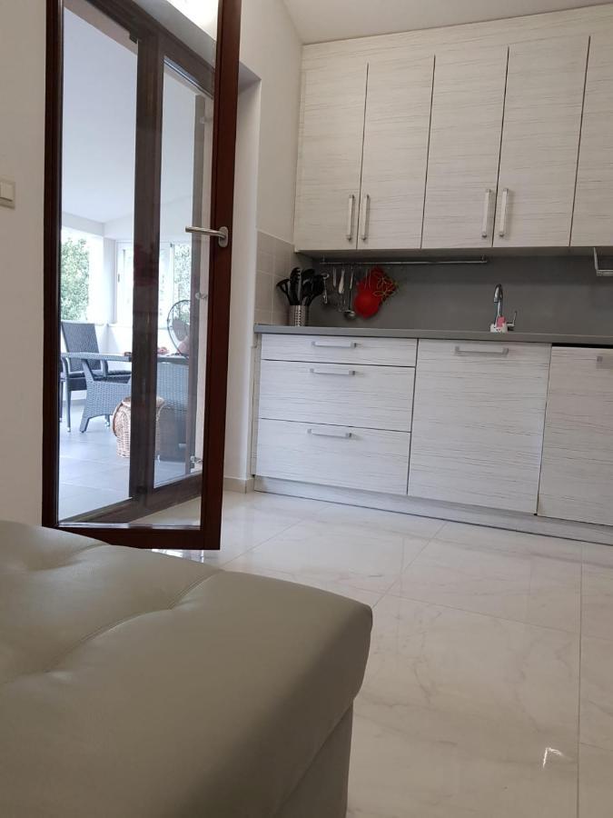 Relax Zone III Apartment Malinska Bagian luar foto