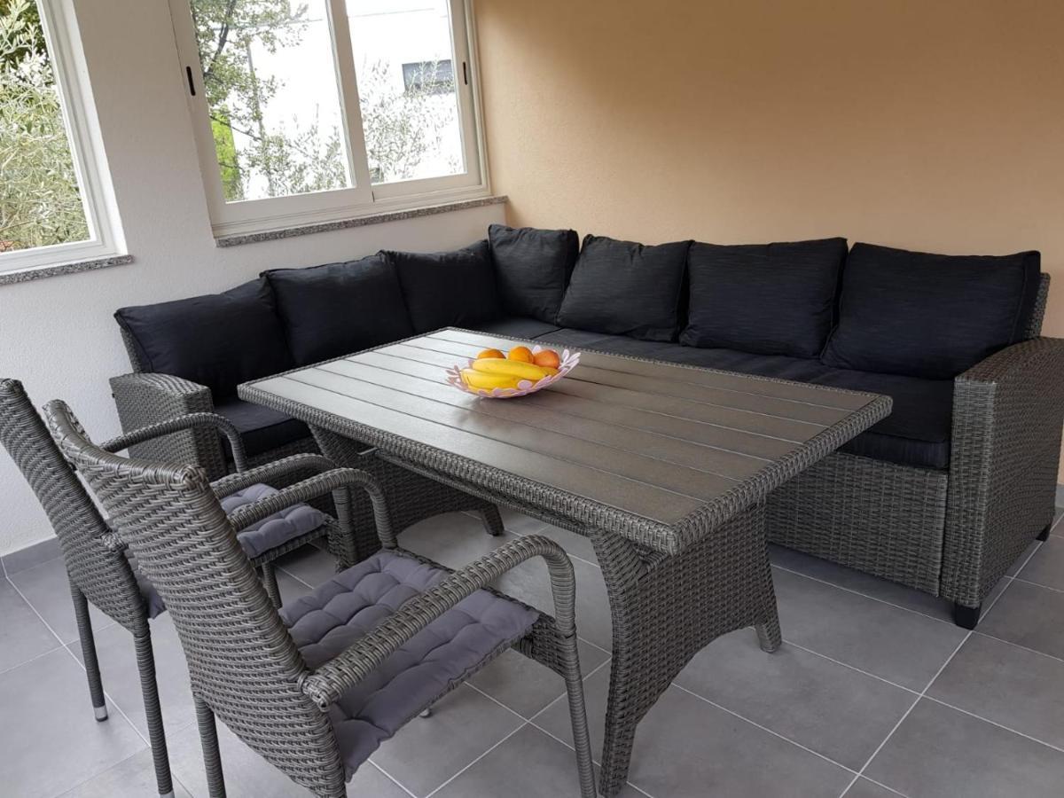 Relax Zone III Apartment Malinska Bagian luar foto