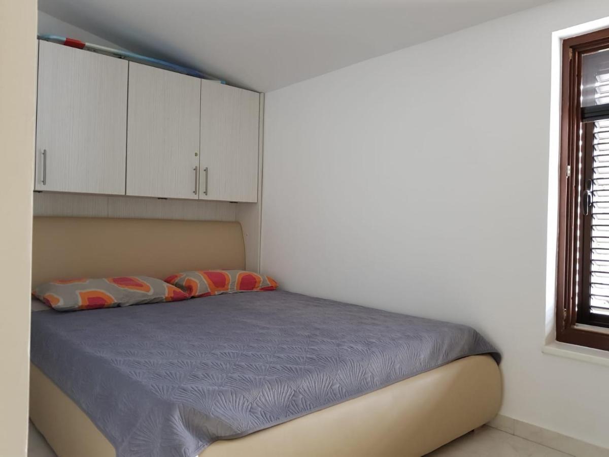 Relax Zone III Apartment Malinska Bagian luar foto