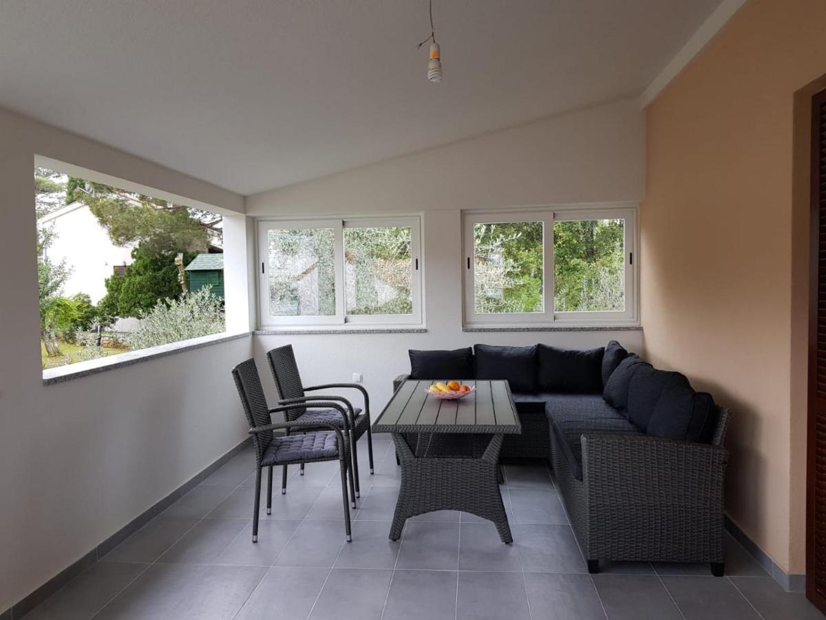 Relax Zone III Apartment Malinska Bagian luar foto